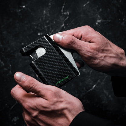 Carbon Fiber Kartenetui | RFID